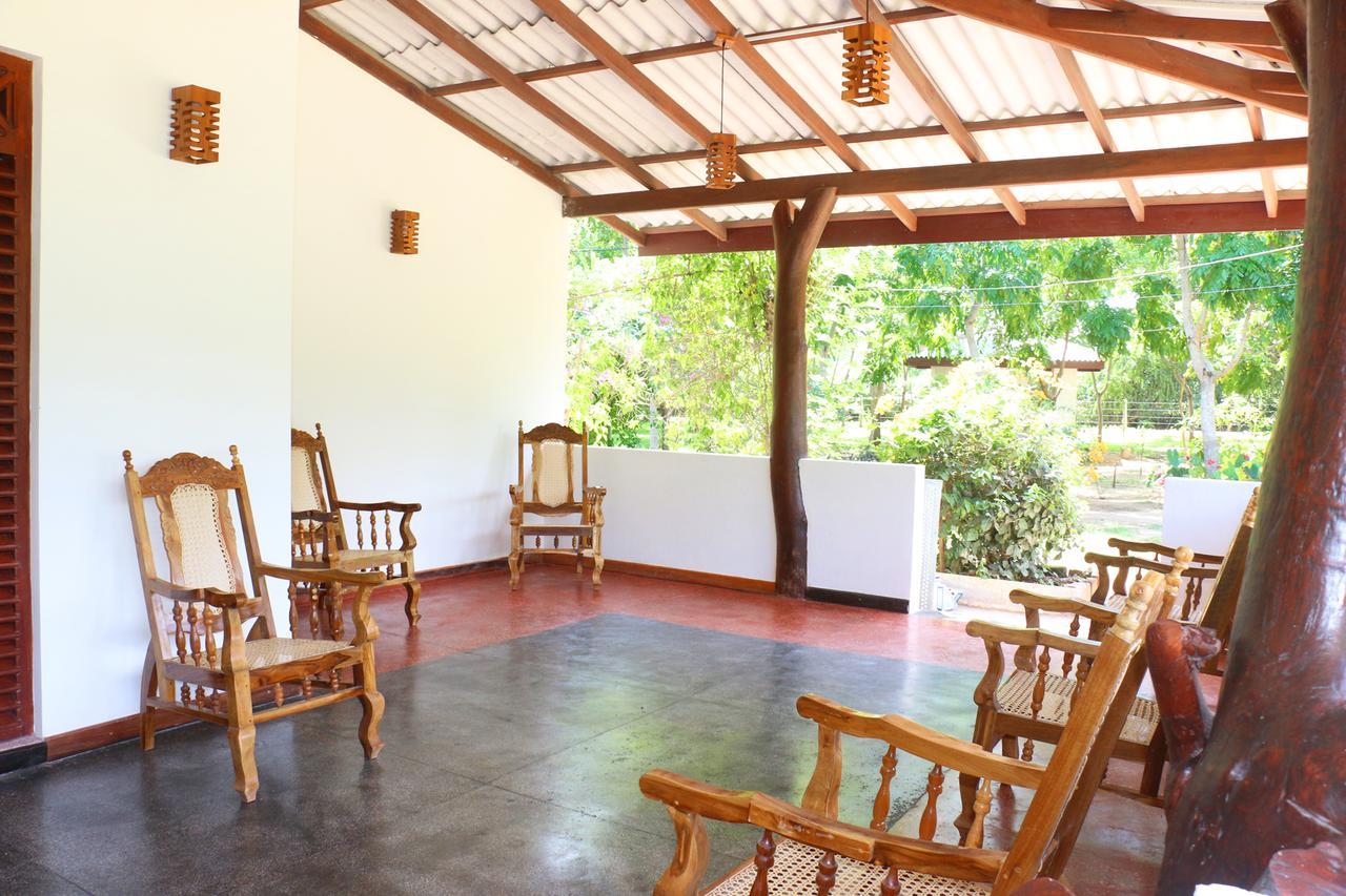 Hotel Lavish Eco Jungle Tissamaharama Exterior foto